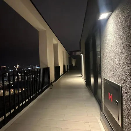 Bw Metropolitan Penthouse Apartment